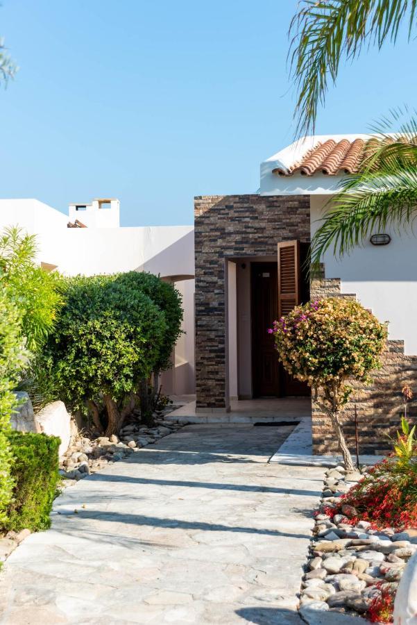 Tequila Sunrise By Ezoria Villas Coral Bay Exteriér fotografie